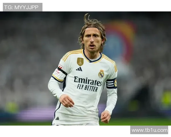 足球界14号球衣的传奇：那些穿着14号的明星球员盘点